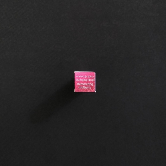 TARTE Shimmering Mulberry Maracuja Juicy Plumping Lip Oil - Picture 3 of 4